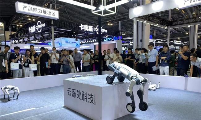 真实作业场景+具身智能能力！云深处科技闪耀 WAIC2025  第5张